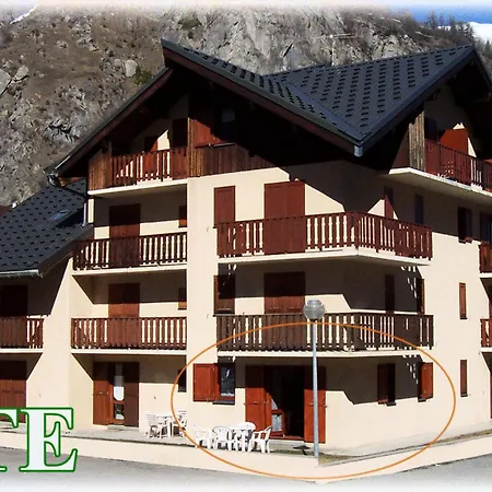 Carene - 2 Pieces 4 Personnes 2 Expose Sud-est Mae-9094 Valloire